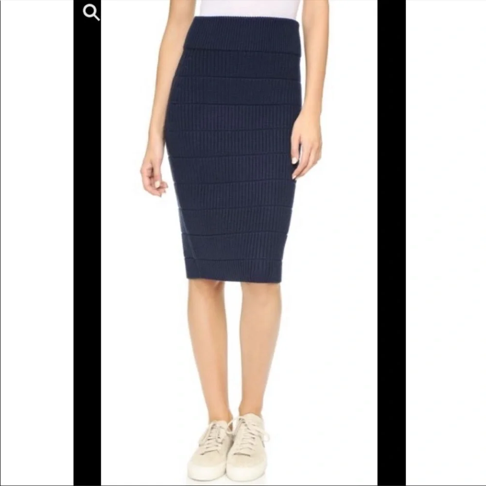 Marc Jacobs Navy Blue Ribbed Knit Sweater Pencil Skirt Size Medium
